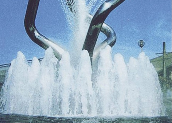 La fontana ballante DN25 dota la torre d'un polverizzatore d'ottone del ghiaccio delle teste di spruzzo della fontana
