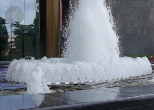 Ugello completamente d'ottone regolabile del fiore del getto FNPT della fontana del fan di direzione