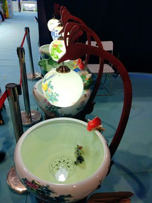 Ciotola ceramica cinese del pesce del modello 520mm della peonia con la lampada
