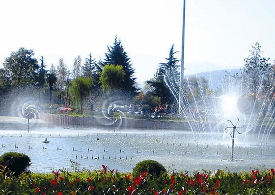 Ugelli giranti della fontana dello stagno delle teste di spruzzo della fontana dell'ugello a getto della fontana dell'ottone