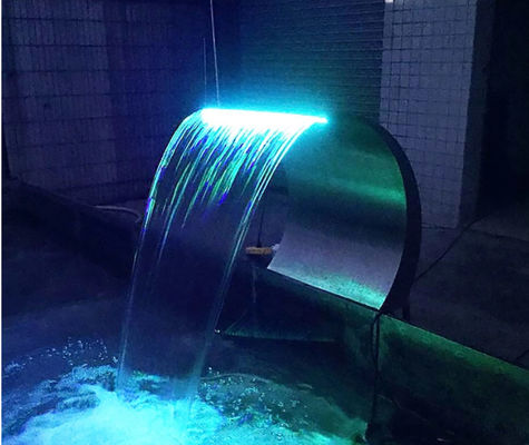 Getto della cascata dell'acciaio inossidabile del supporto 200cm della parete