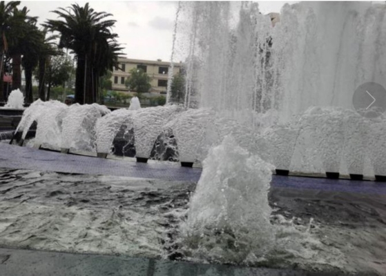 Scorrimento dell'acqua 6m3/H degli ugelli della fontana ballare di fan di acciaio inossidabile