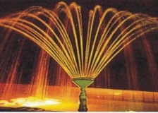 La fontana ballante di racconto d'ottone di Chromplate Phoenix dota il getto d'un polverizzatore
