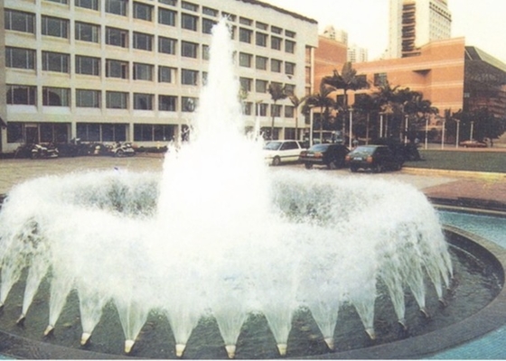 5" alta fontana ballante dota il getto d'un polverizzatore regolabile della fontana del fan della direzione 35.2gpm