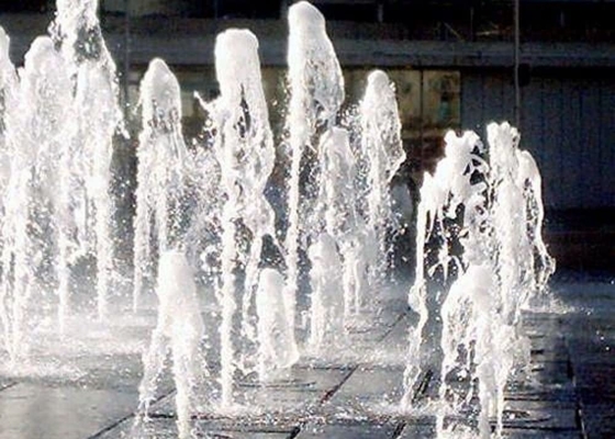 La fontana ballante d'ottone di 1/2» dota il diametro d'un polverizzatore dello spruzzo di Jet Vertical Or Paraolic
