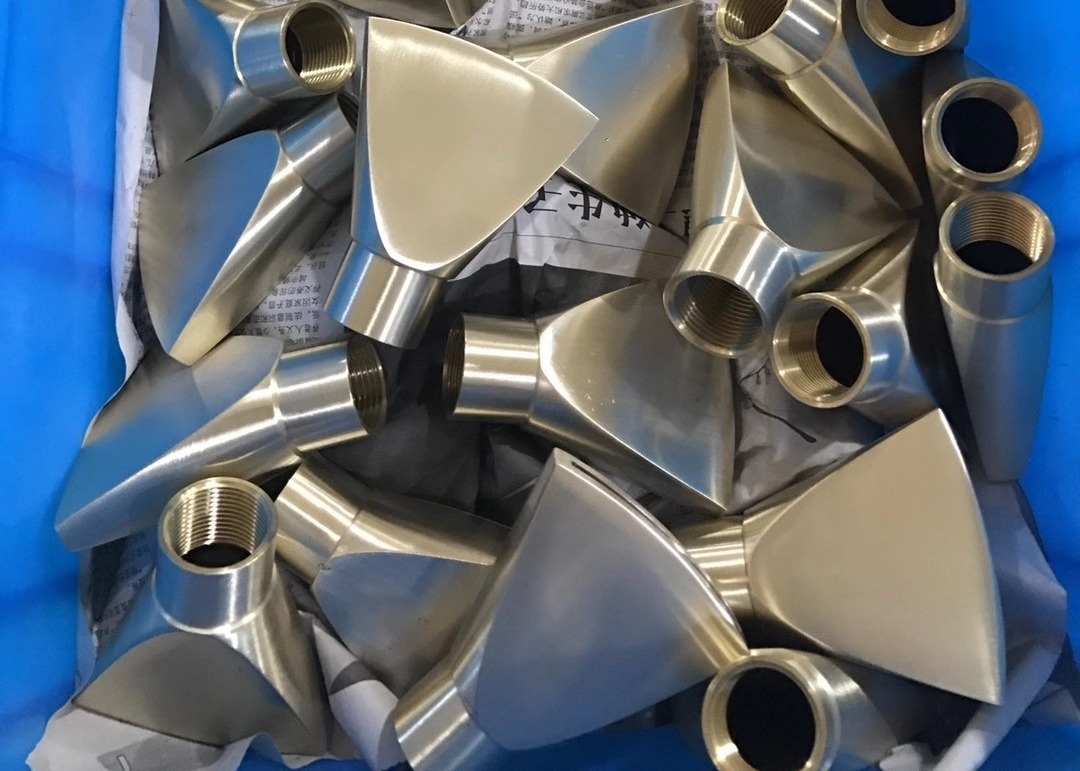 la fontana ballante 14.5psi dota 1" d'un polverizzatore getto regolabile d'ottone dell'ugello della fontana del fan della direzione